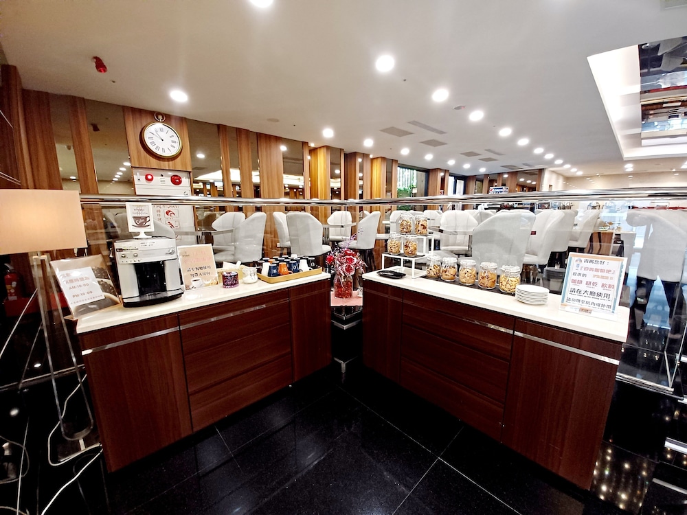 Sayo Hotel 8/50