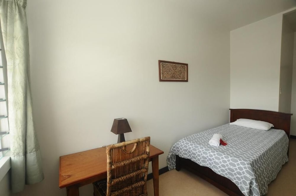Talofa Inn 18/50