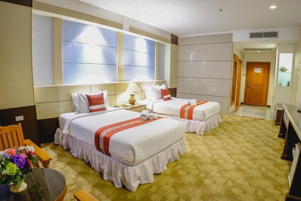 Siamgrand Hotel 35/71