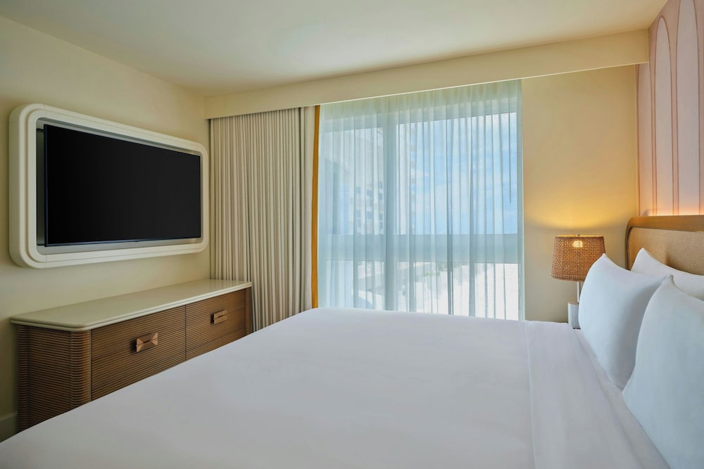 1 Bedroom, Suite, Resort View