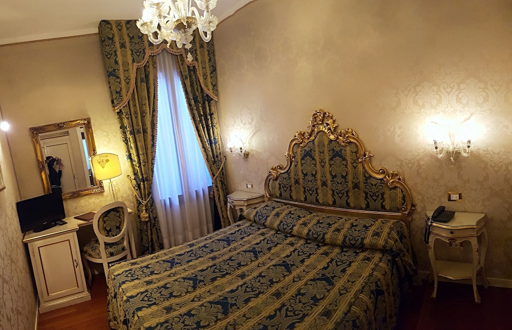 Casa Pisani Canal 16/66