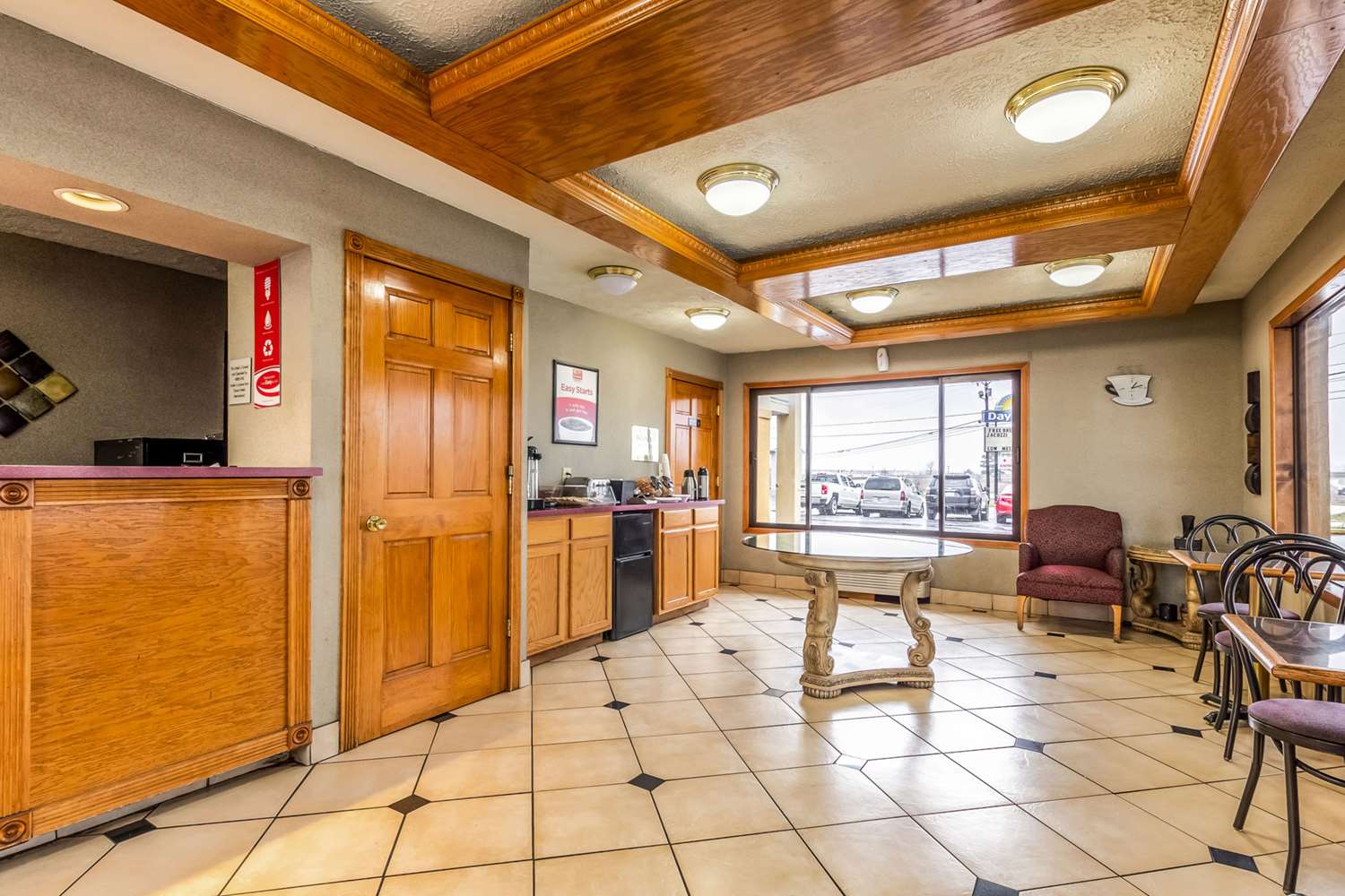 Econo Lodge Seymour, IN 6/37