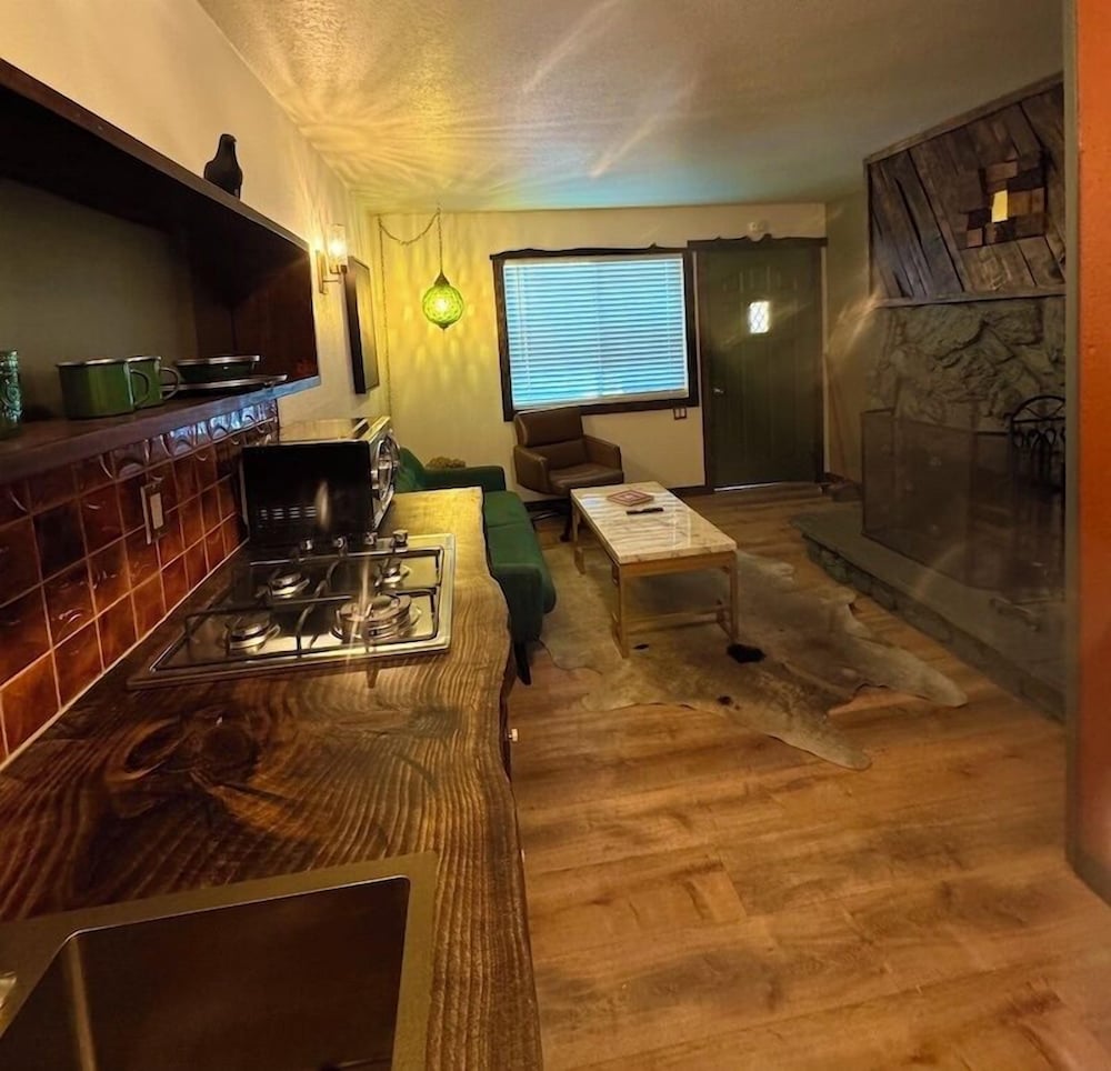 Black Forest Lodge And Cabins 40/50