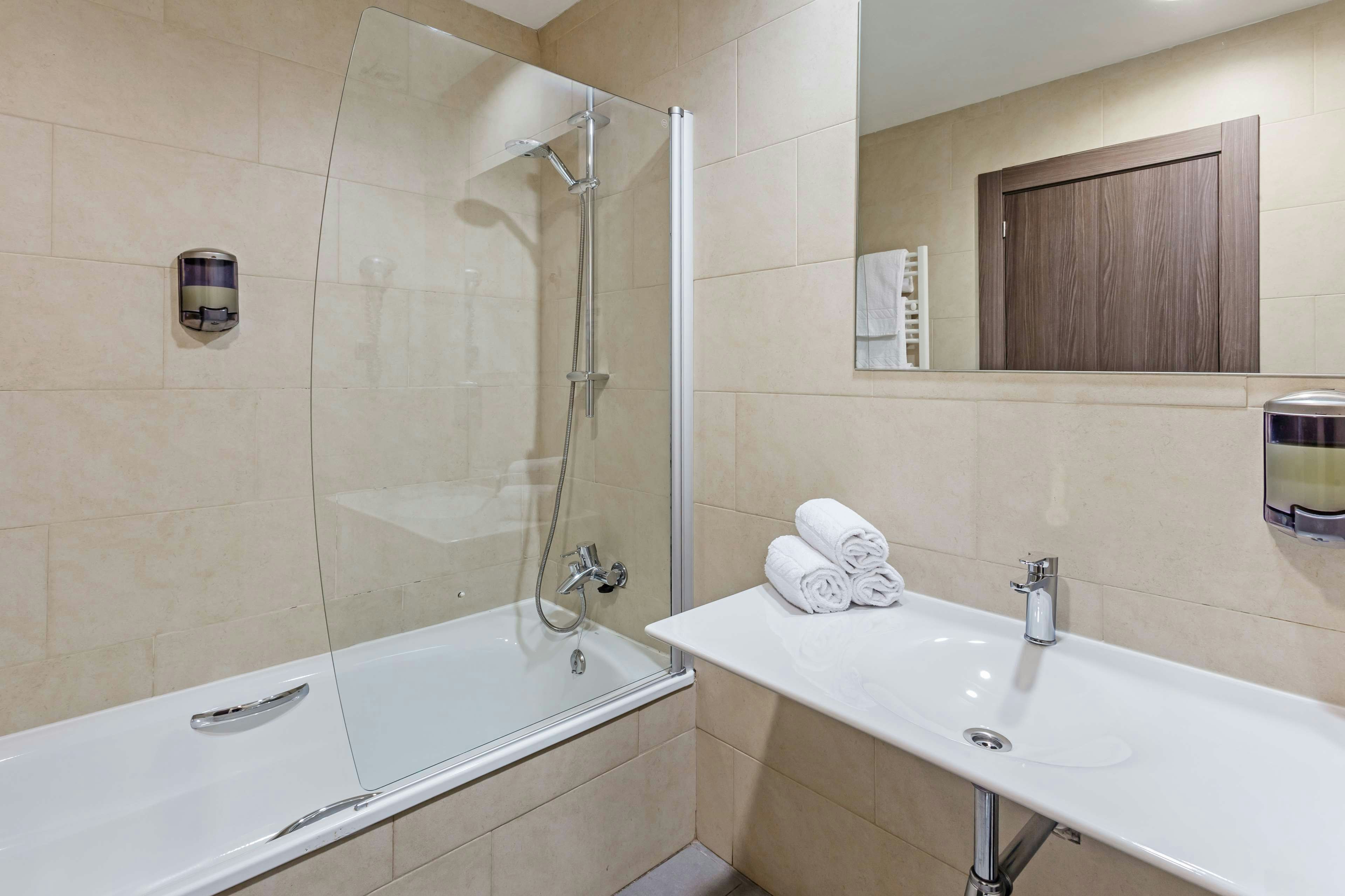 B&B HOTEL Oviedo 16/16