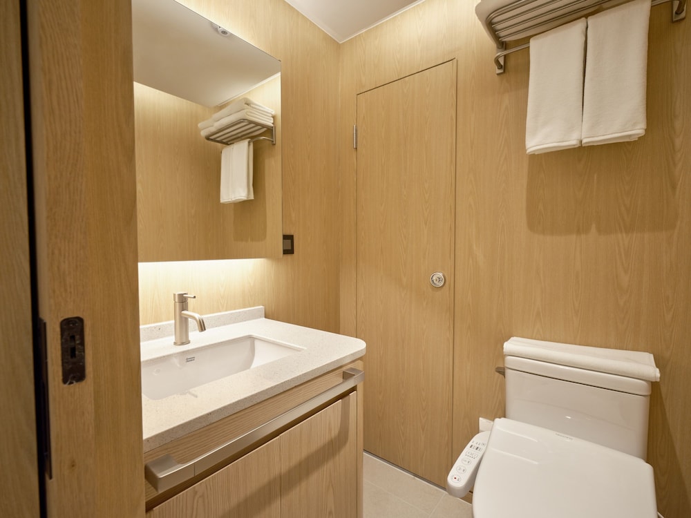 UH Suite The Coex 46/50