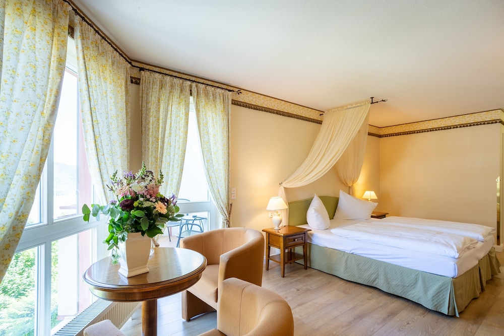Hotel Schloss Rheinfels 10/22
