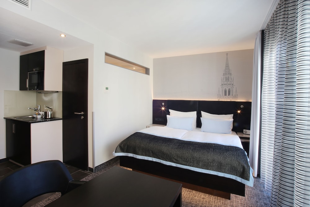 COMFORT, DOUBLE BED