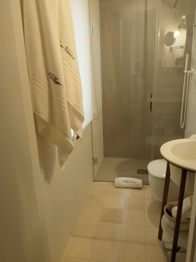 Palazzo Fiscaiolo B&B 42/50