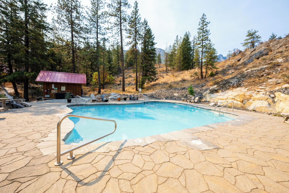 Sleeping Lady Mountain Resort 51/77