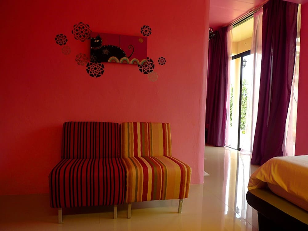 Hi - Scene Resort 50/69