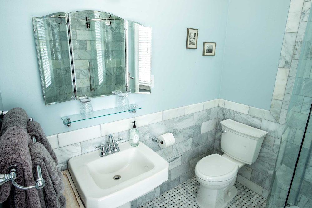 Valparaiso Inn Bed & Breakfast 30/39