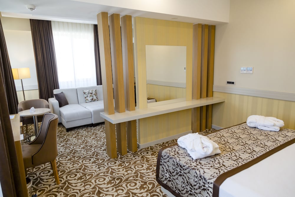 Grand Itimat Hotel 30/60