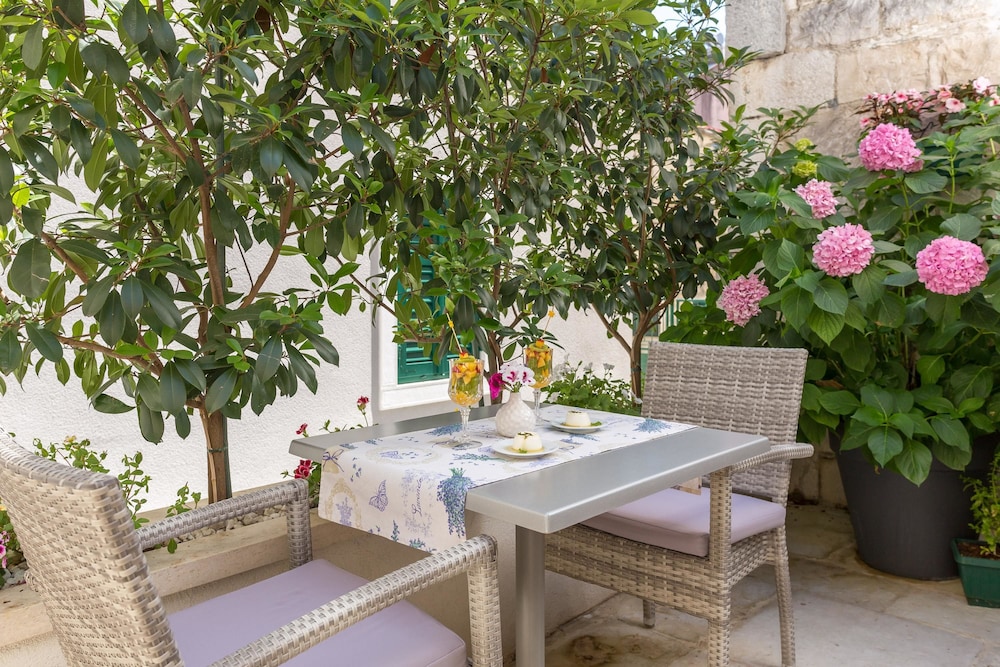 Balatura The Fine Bed & Breakfast 31/50