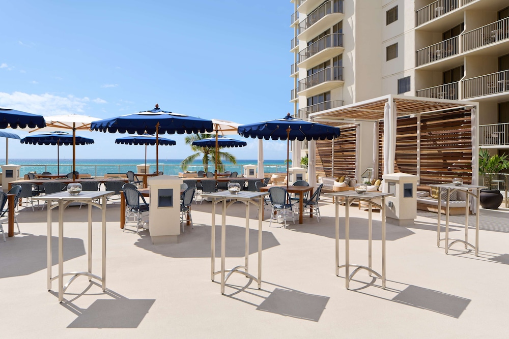 OUTRIGGER Reef Waikiki Beach Resort 79/86