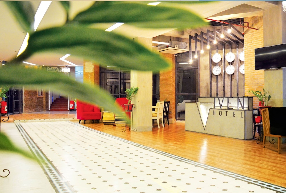 Viven Hotel 11/39