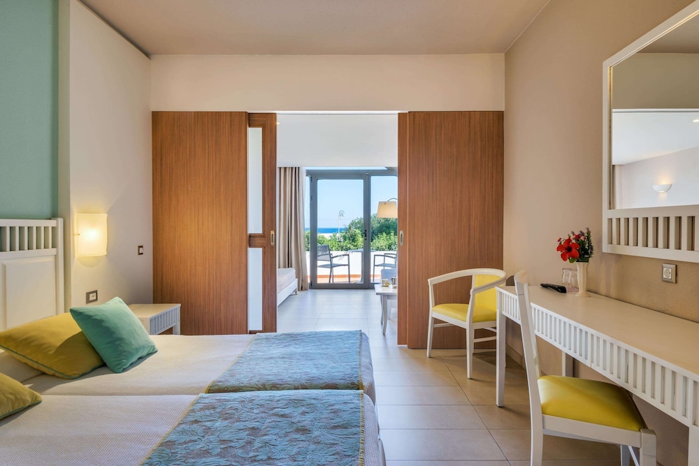 Porto Angeli Beach Resort 23/76