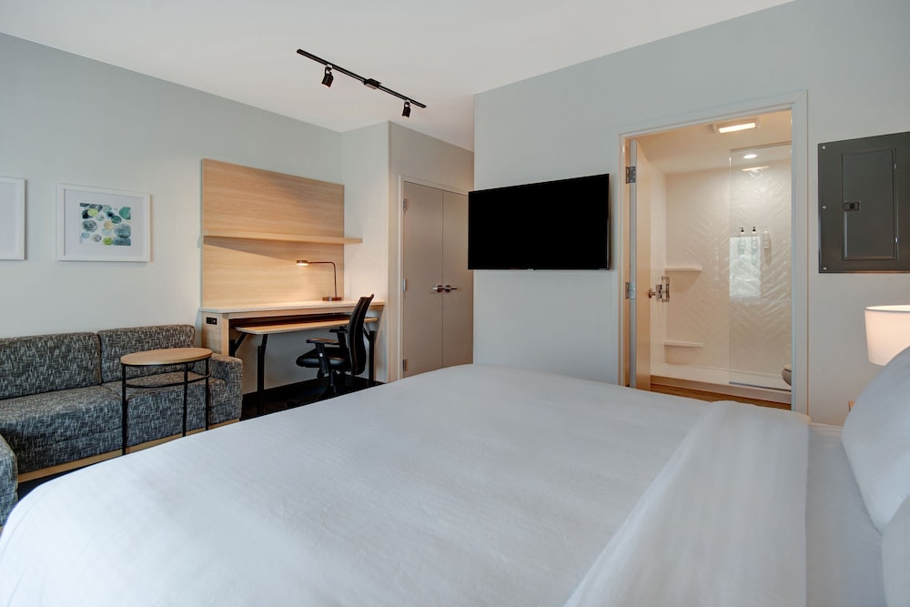 TownePlace Suites Cincinnati Airport South 8/30