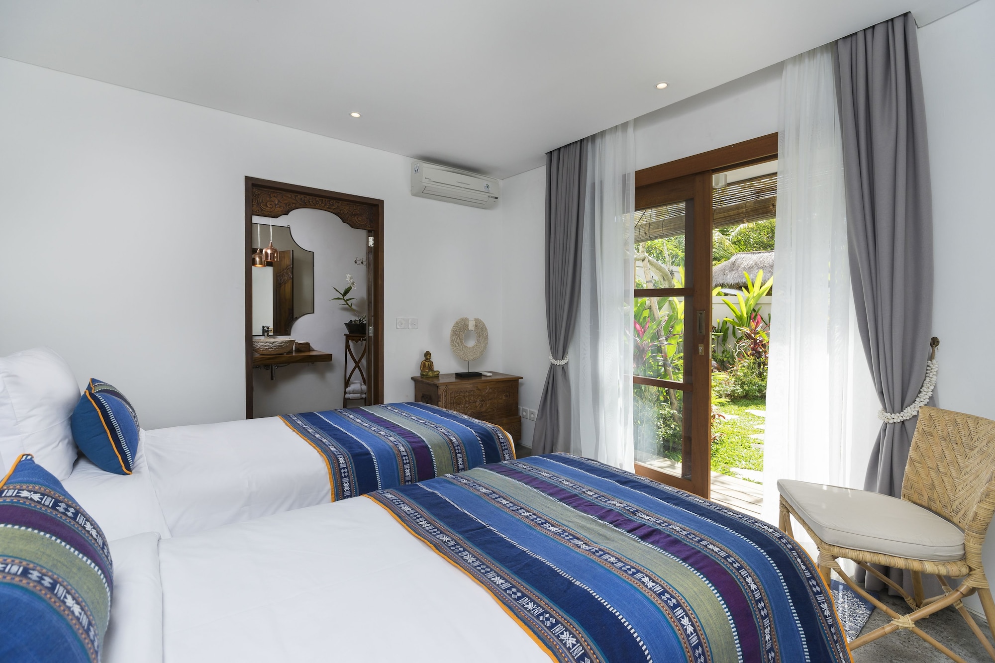 2 BEDROOMS, VILLA
