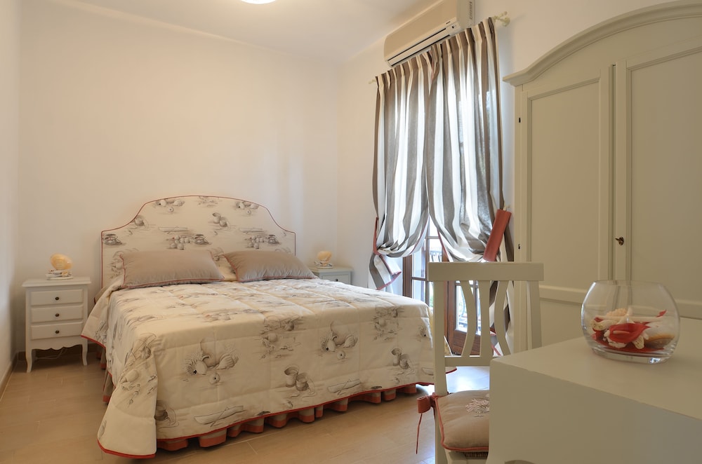 غرفة بسرير مزدوج أو سريرين منفصلين، Villa Il Fortino 2/6