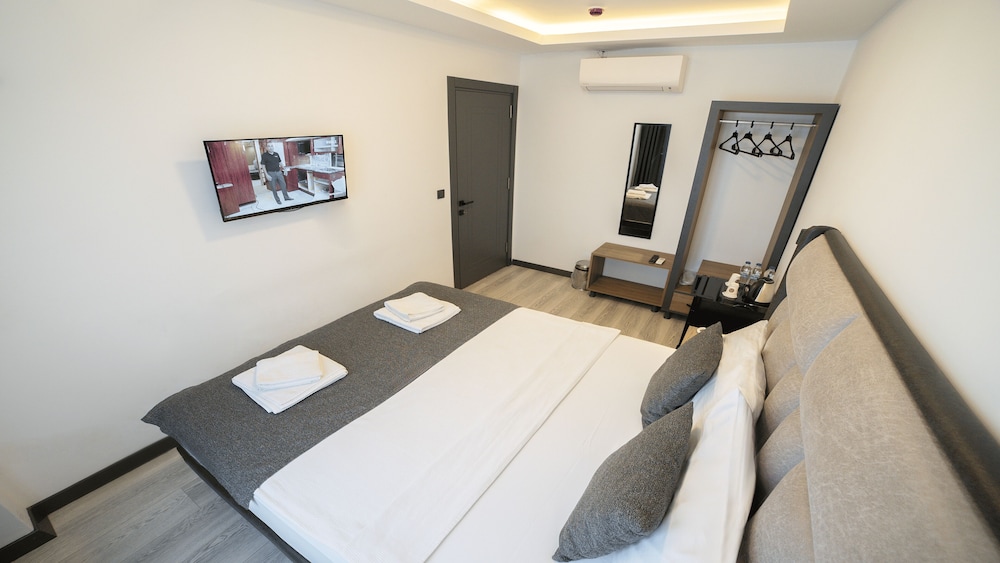 Kriti Hotel 9/50