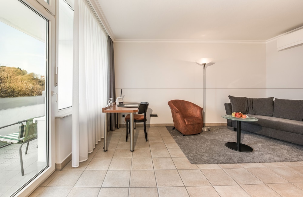 Hotel Vierjahreszeiten Iserlohn 32/50