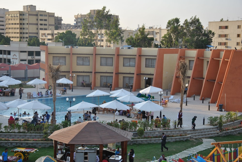 Glorious Hotel Cairo 40/47