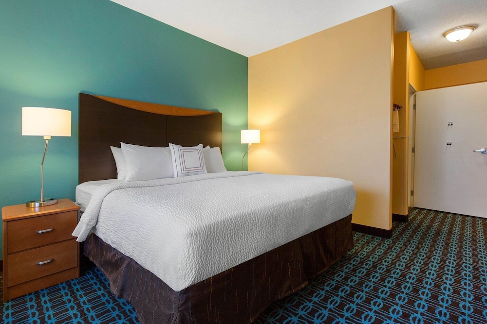 جناح بسرير كينج مع أريكة، Country Inn & Suites by Radisson, Bismarck-Mandan 2/7