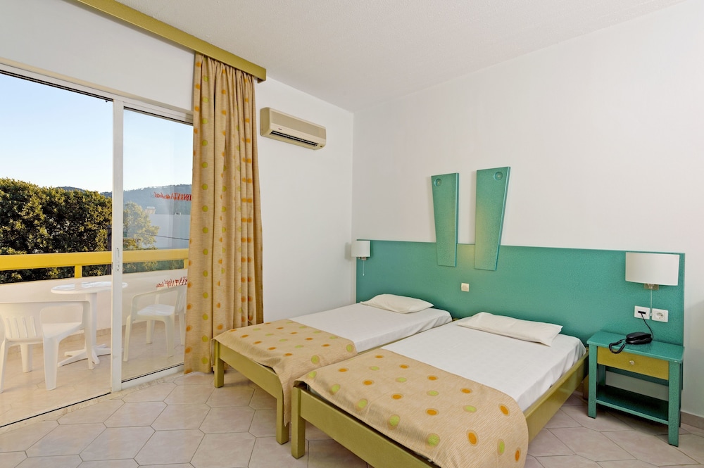 Trianta Hotel Apartments 7/33