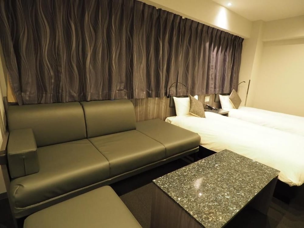 Haneda Inn 27/50