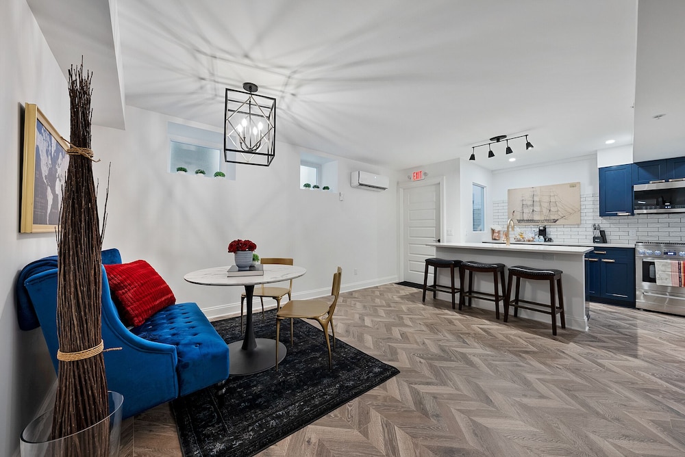 The Washington Boutique Hotel near Cedar Point & Sports Center 29/50