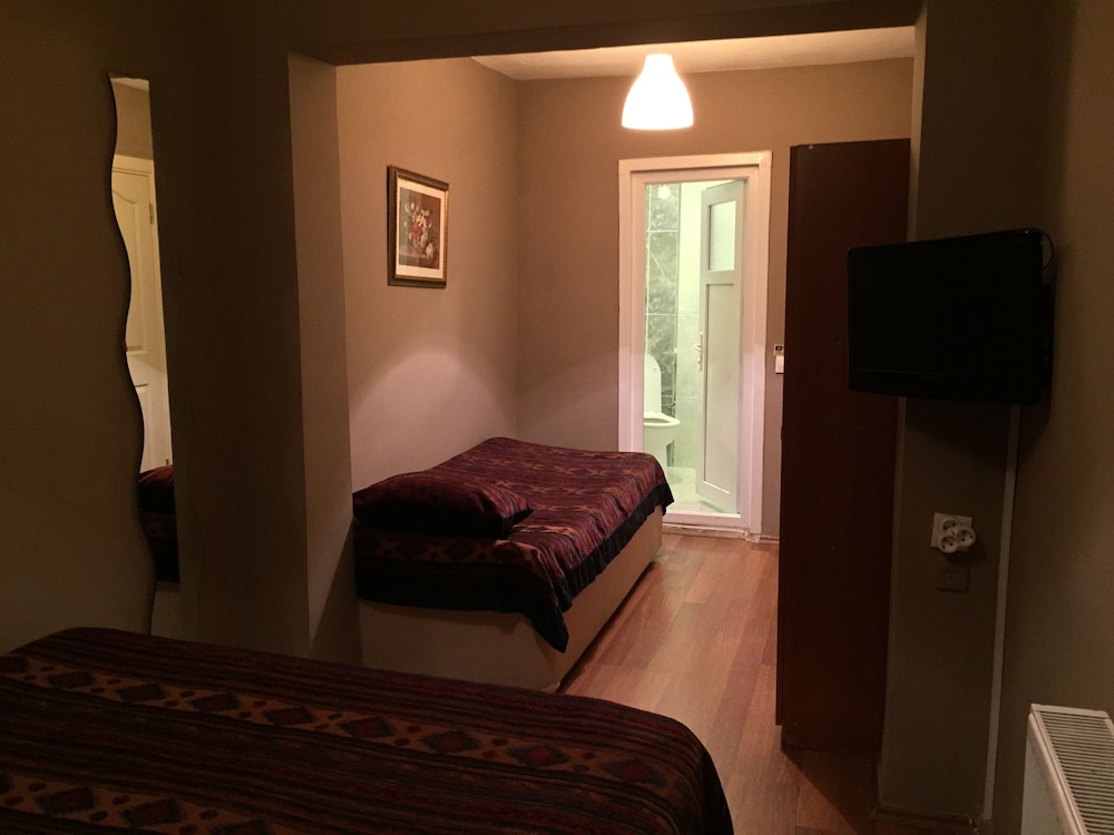 Nobel Hostel 21/36