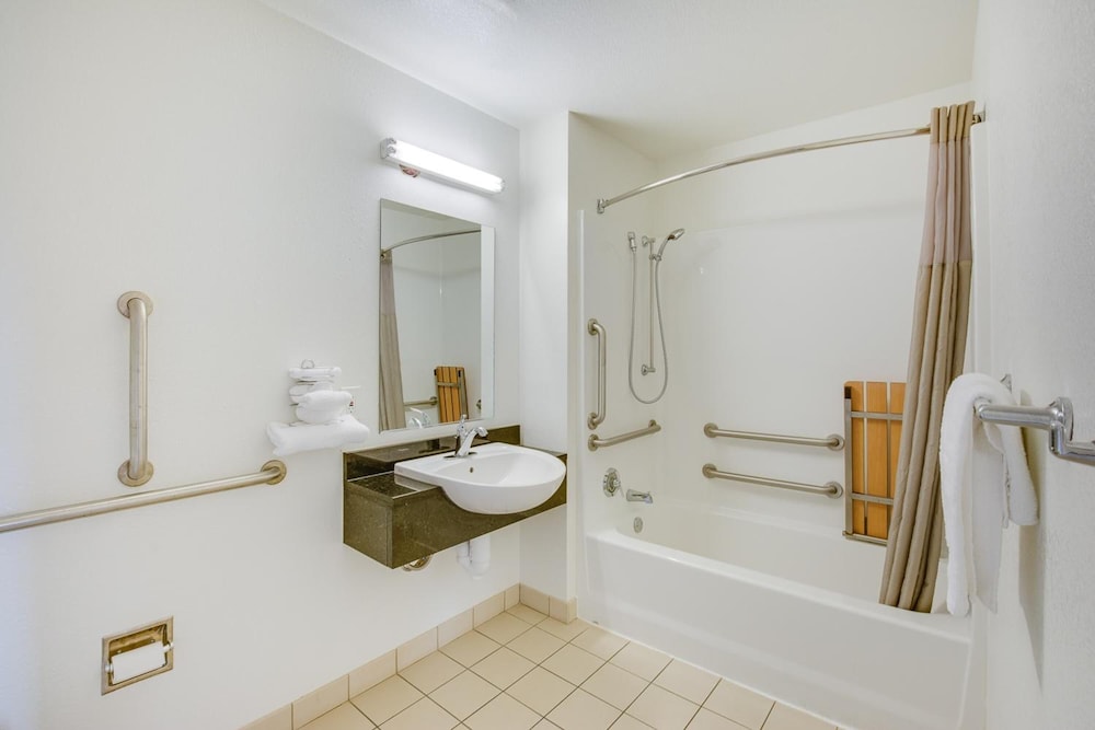 Motel6 Columbus, OH - West 55/58