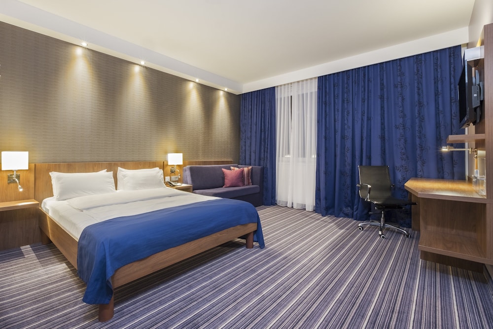 Holiday Inn Express Friedrichshafen 29/76