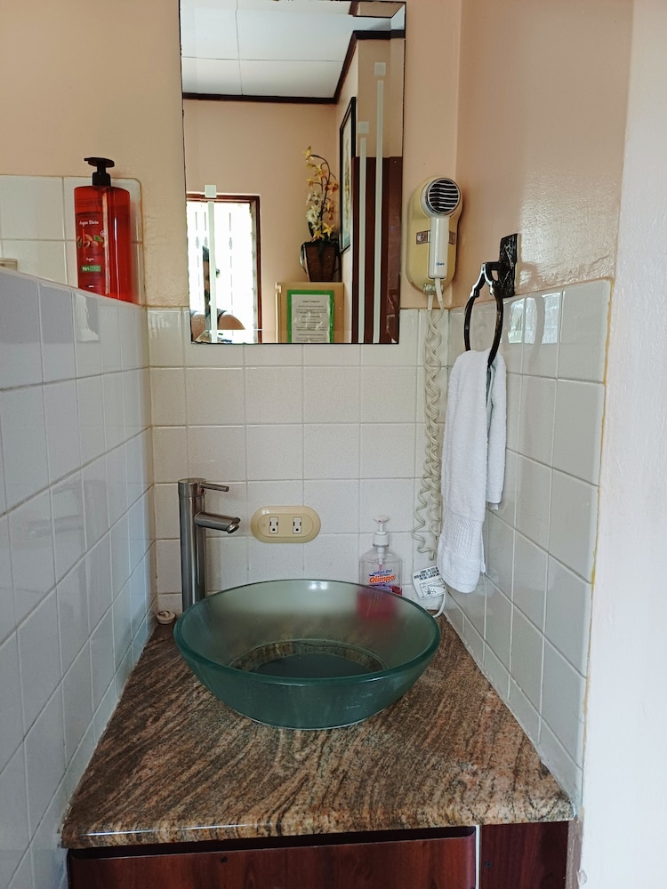 The Cariari Bed and Breakfast 29/50