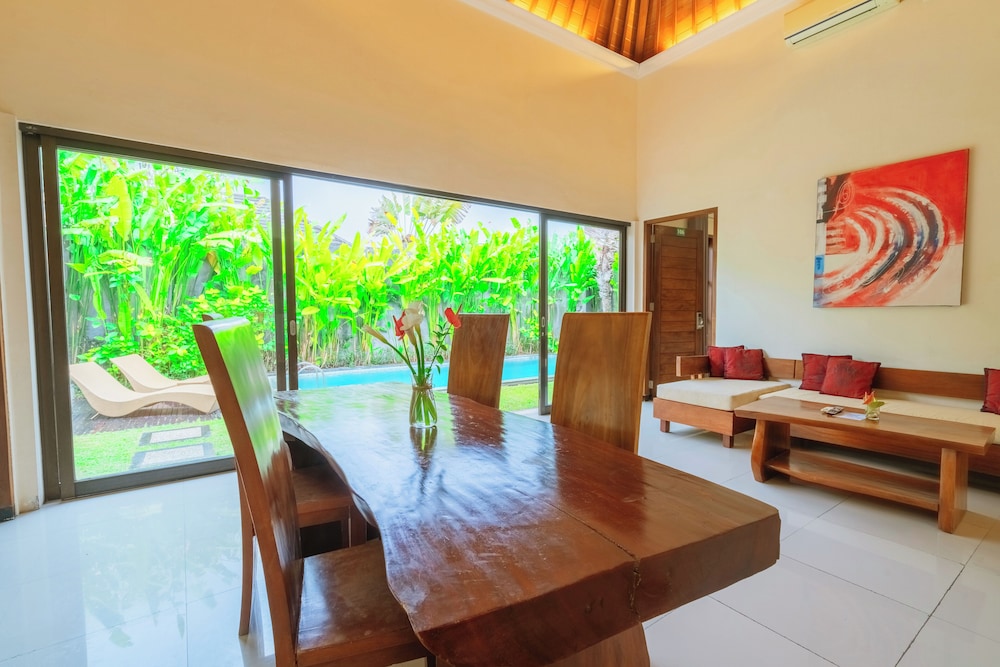 Swiss-Belvillas Umalas 26/50