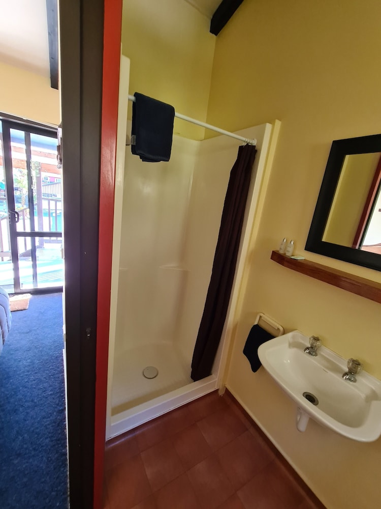 Chateau Franz Hostel 50/50