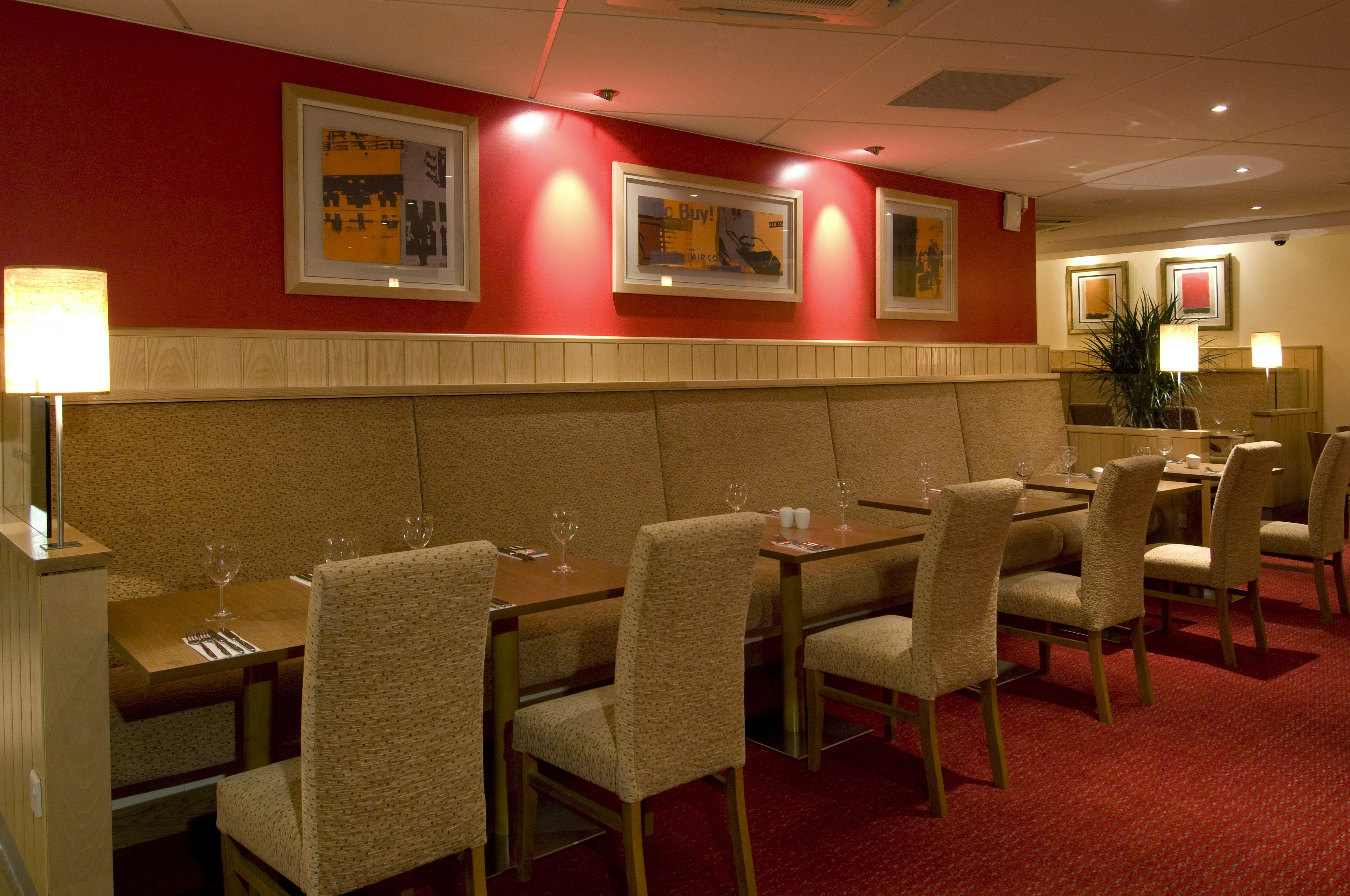 Premier Inn Hull City Centre 45/57