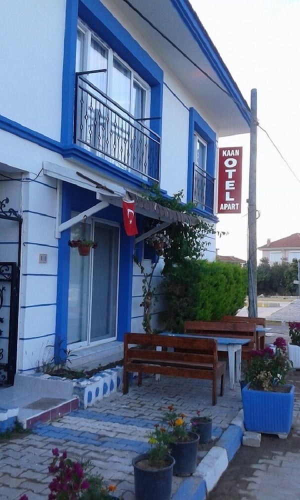 Kaan Hotel 3/20