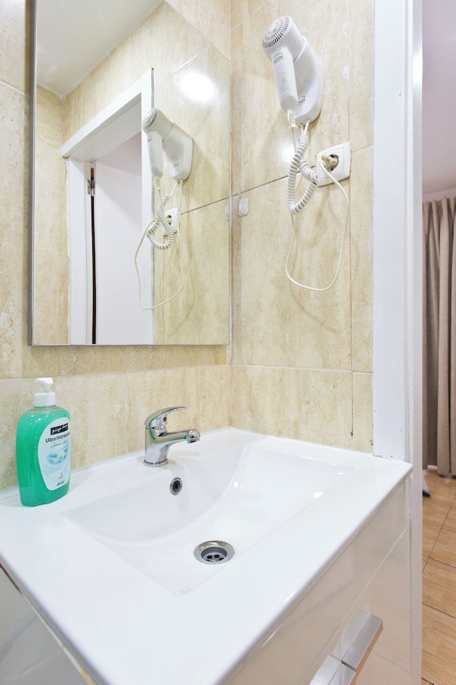 Braganca Oporto Hotel 69/70