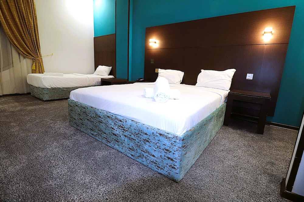 Junior Suite, City View