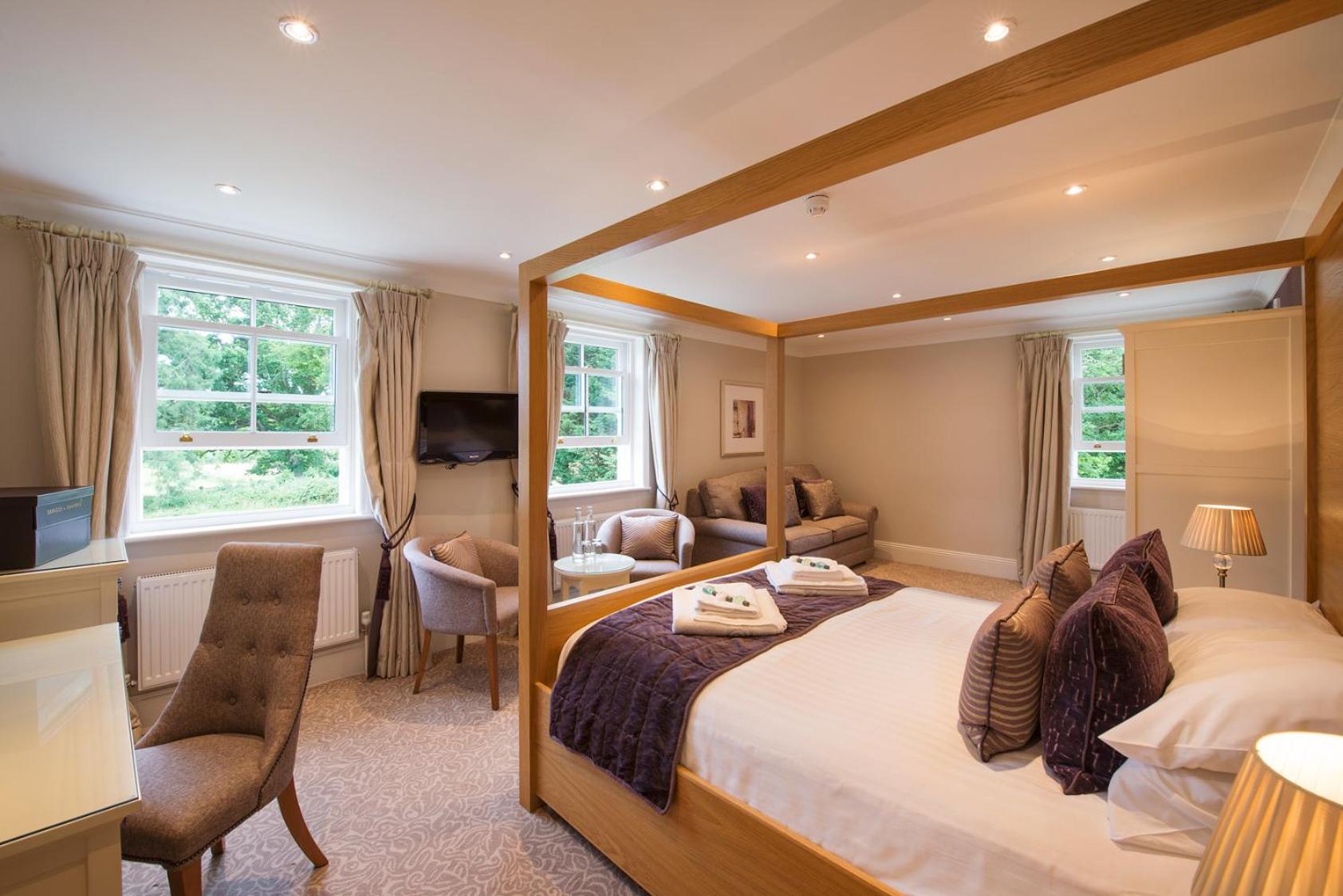 Deluxe, Double Bed, with Extra Bed, Bartley Lodge Hotel 2/9