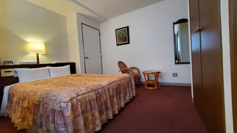 Nobeoka Urban Hotel 8/33