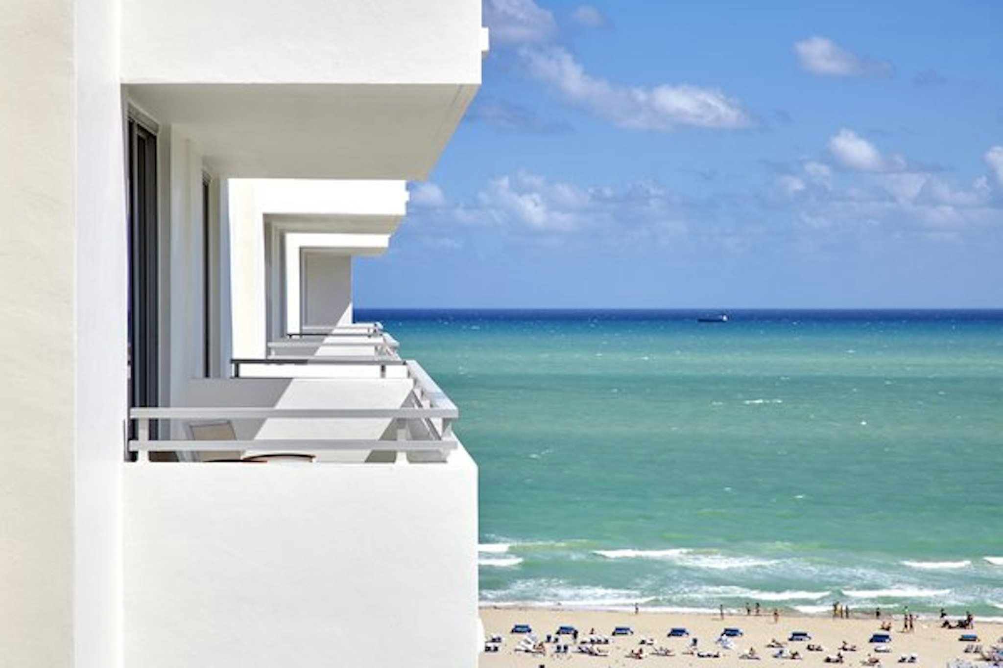 Loews Miami Beach Hotel – South Beach 76/78