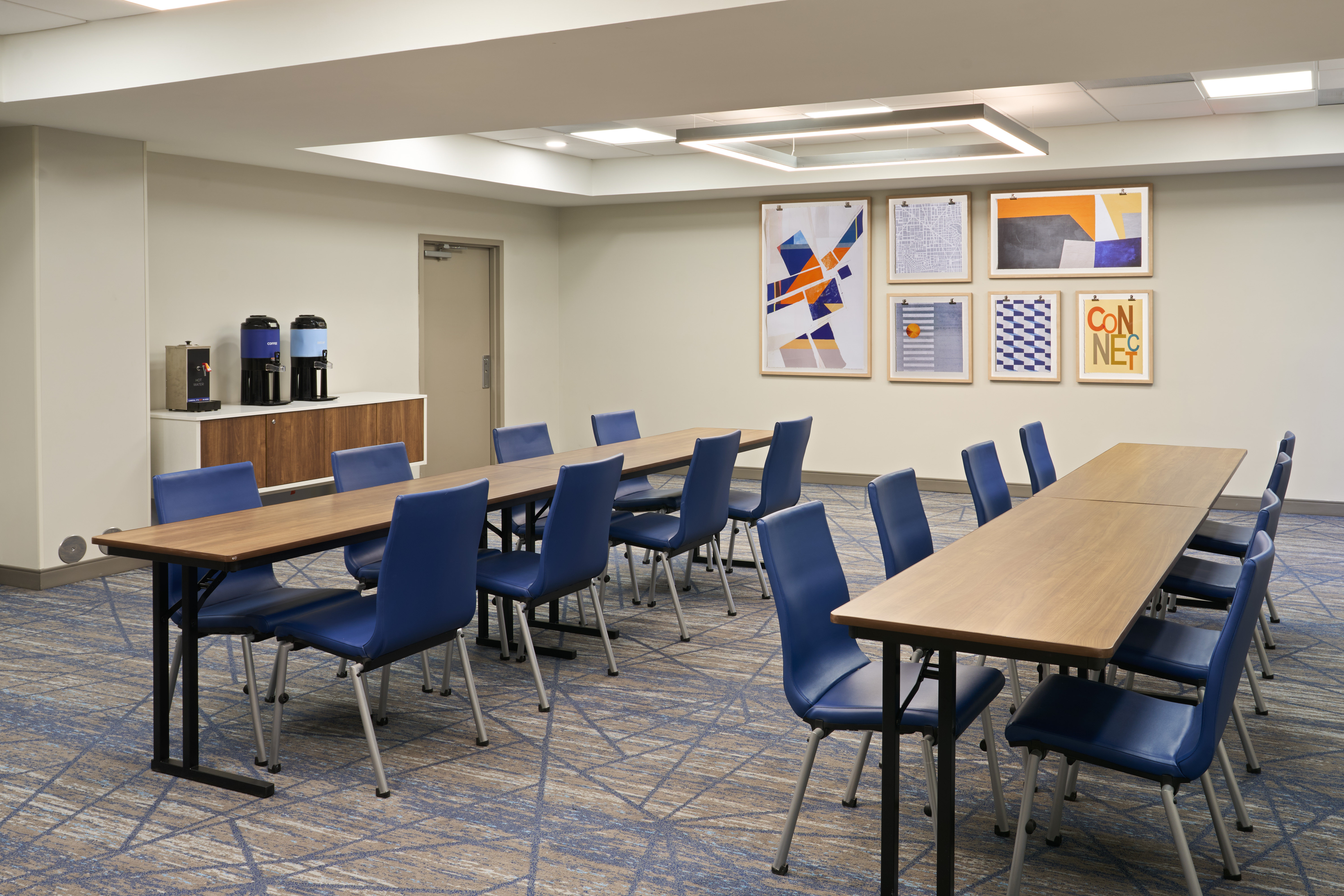 Holiday Inn Express And Suites Kendall East Miami 38/45