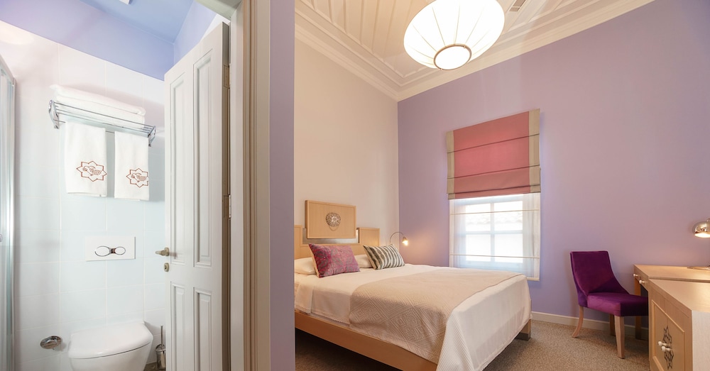 Delight Deluxe Boutique Hotel 33/79