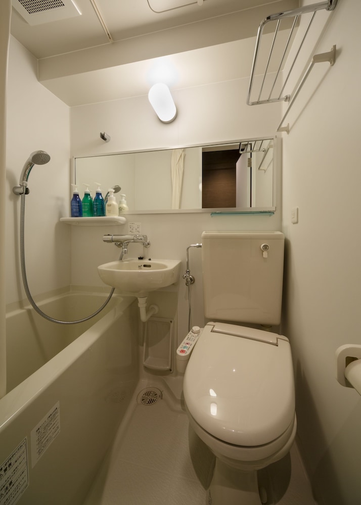 ROOM, SINGLE, BATHTUB
