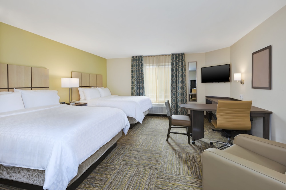 Candlewood Suites Louisville Northeast 11/33