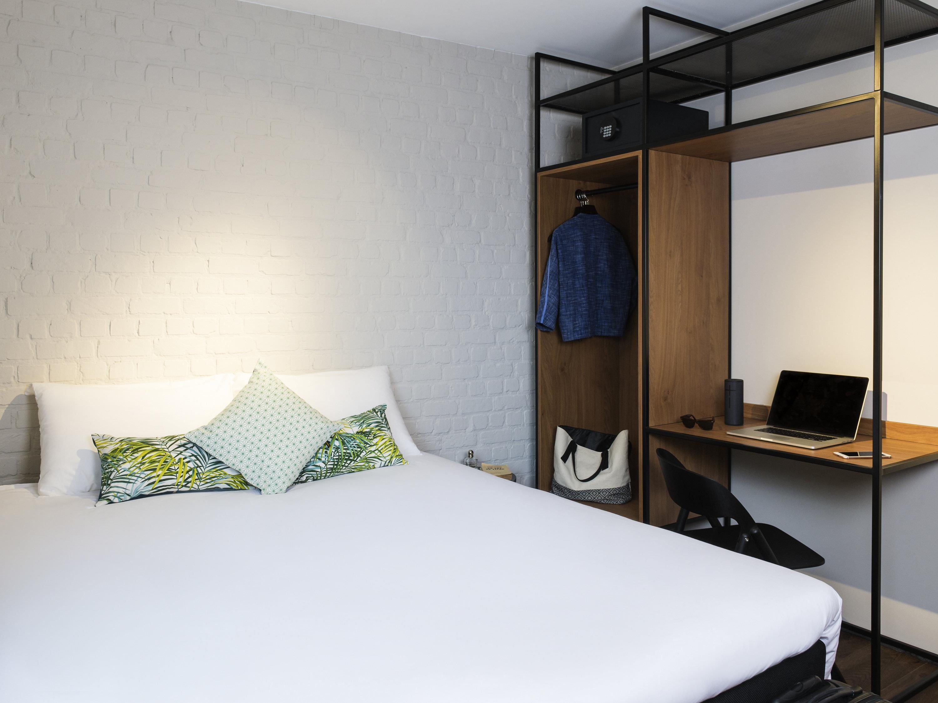 SUPERIOR, DOUBLE OR TWIN BED, GARDEN SIDE