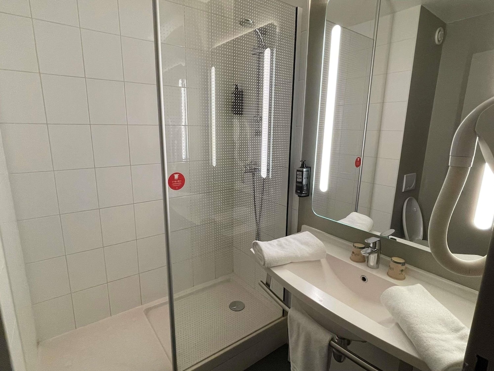 Ibis Compiegne 69/72