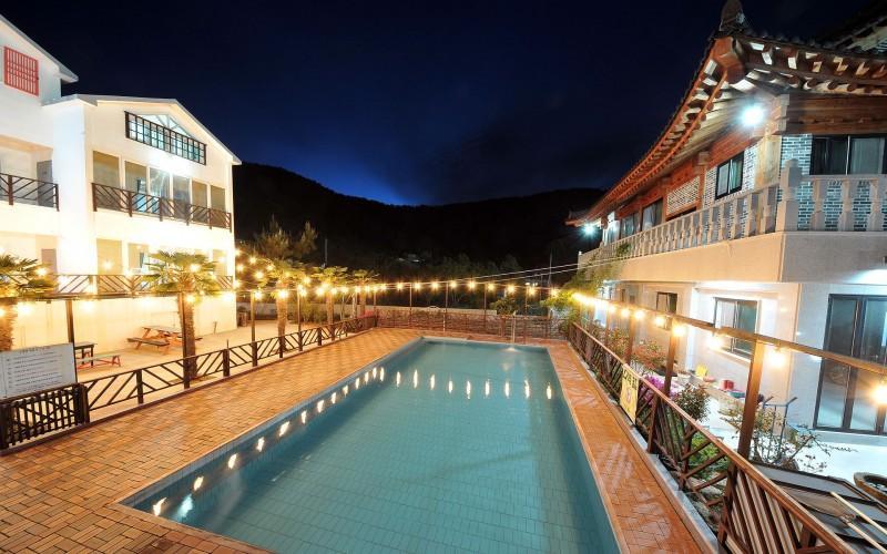 Tongyeong Happy Sea Pension 18/22